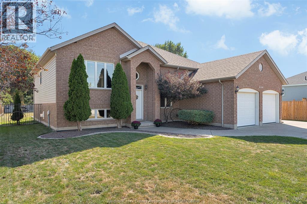 262 Columbus Drive, Lakeshore, ON - Outdoor