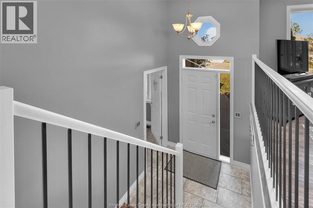 262 Columbus Drive, Lakeshore, ON - Indoor Photo Showing Other Room