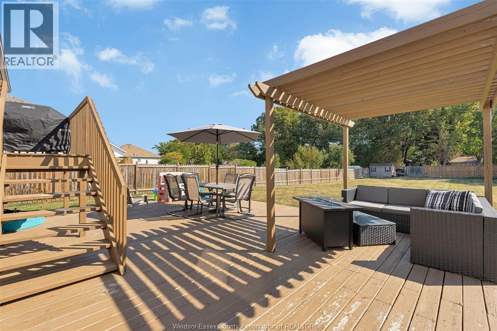 262 Columbus Drive, Lakeshore, ON - Outdoor With Deck Patio Veranda