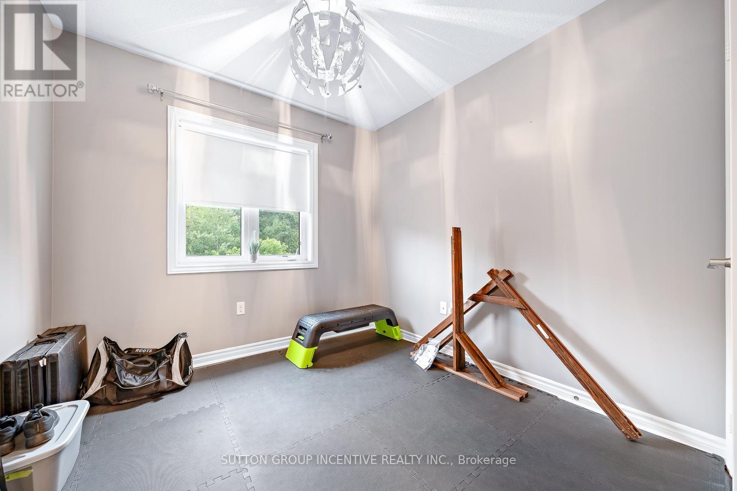 105 Collier Crescent, Essa, ON - Indoor