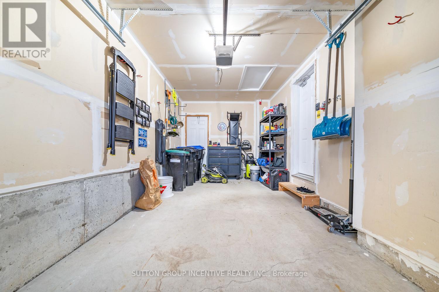 105 Collier Crescent, Essa, ON - Indoor