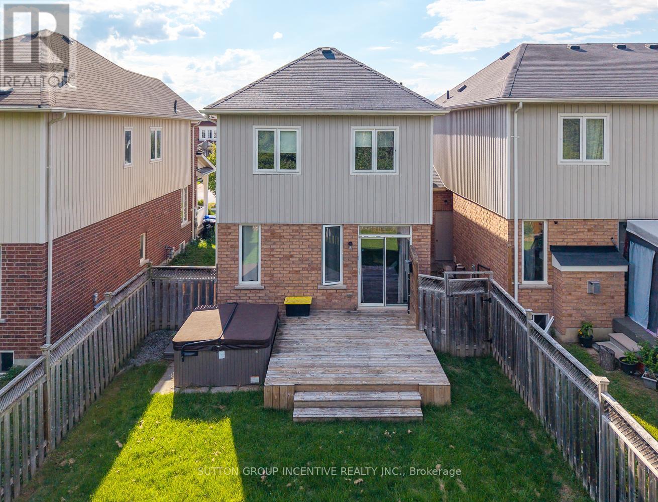 105 Collier Crescent, Essa, ON - Outdoor With Exterior