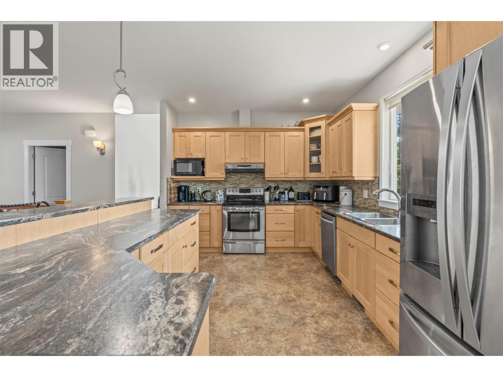 1951 Wolfgang Road, Armstrong, BC - Indoor Photo Showing Kitchen With Double Sink