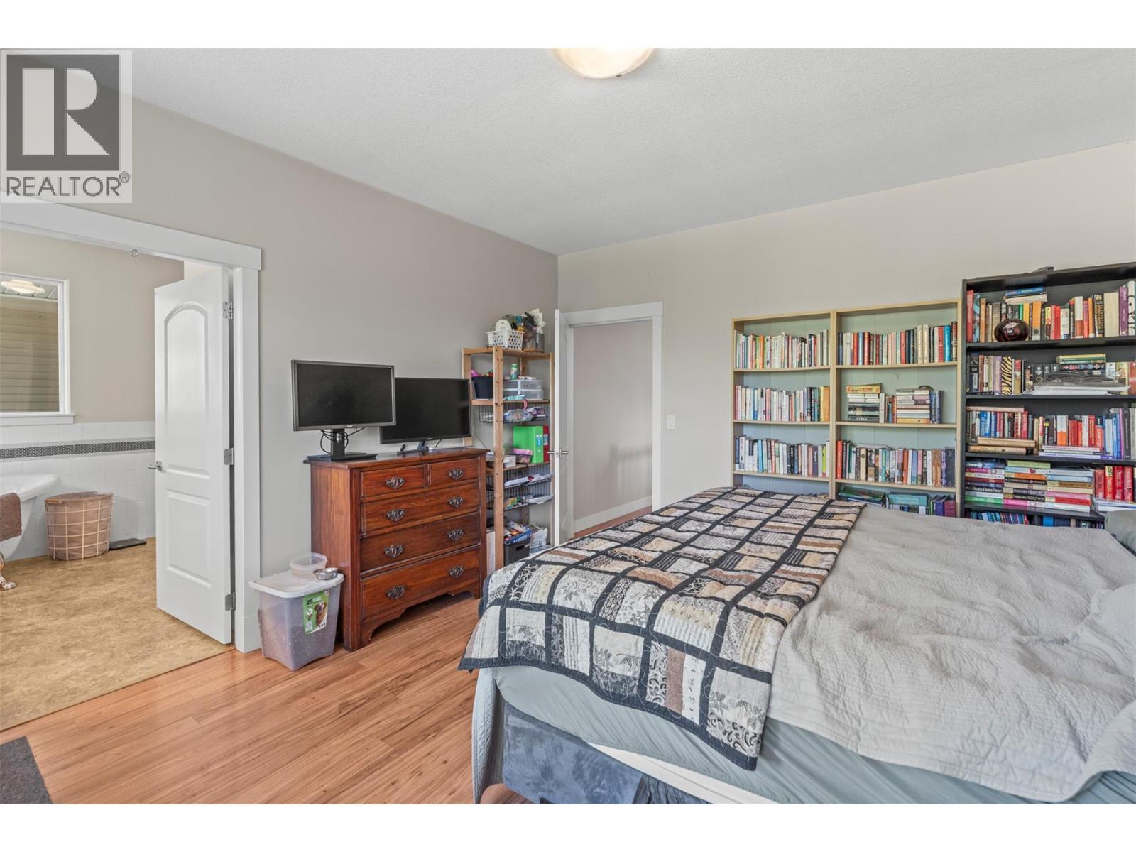 1951 Wolfgang Road, Armstrong, BC - Indoor Photo Showing Bedroom