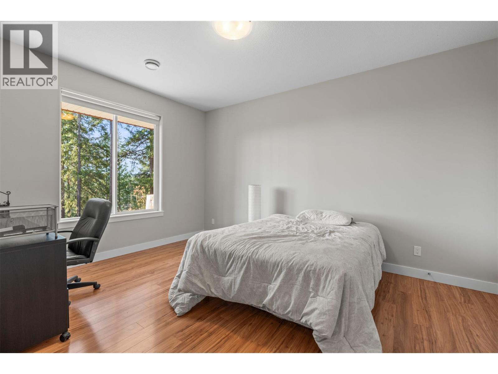 1951 Wolfgang Road, Armstrong, BC - Indoor Photo Showing Bedroom