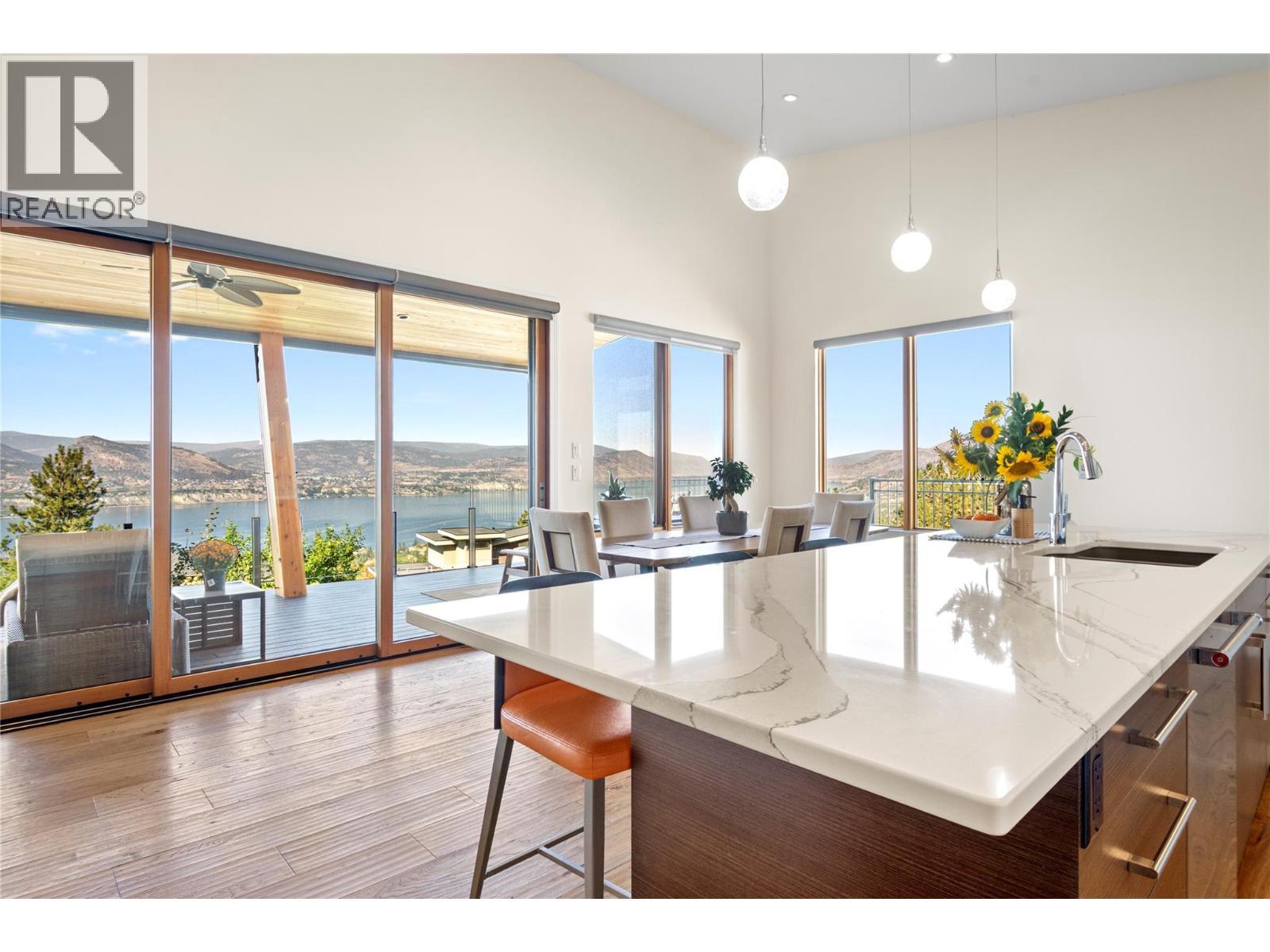 2750 Workman Place, Naramata, BC - Indoor