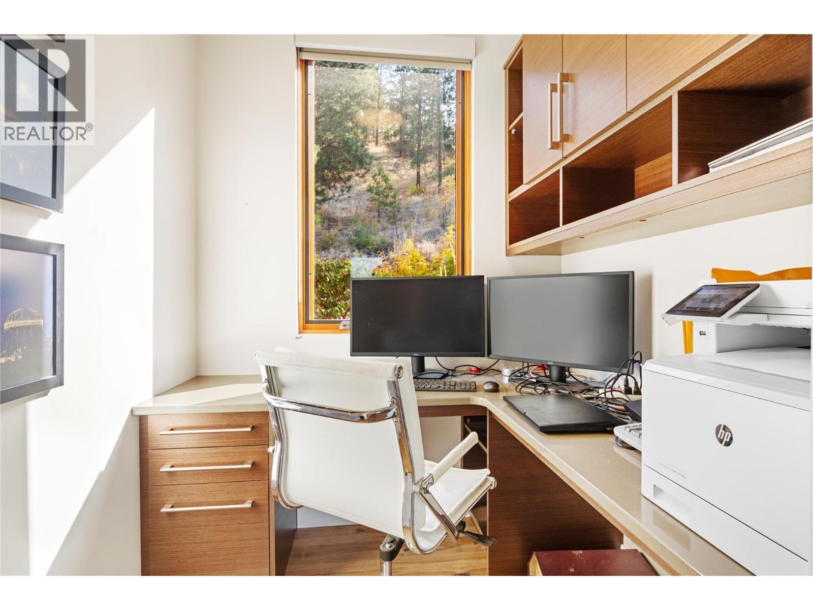 2750 Workman Place, Naramata, BC - Indoor Photo Showing Office