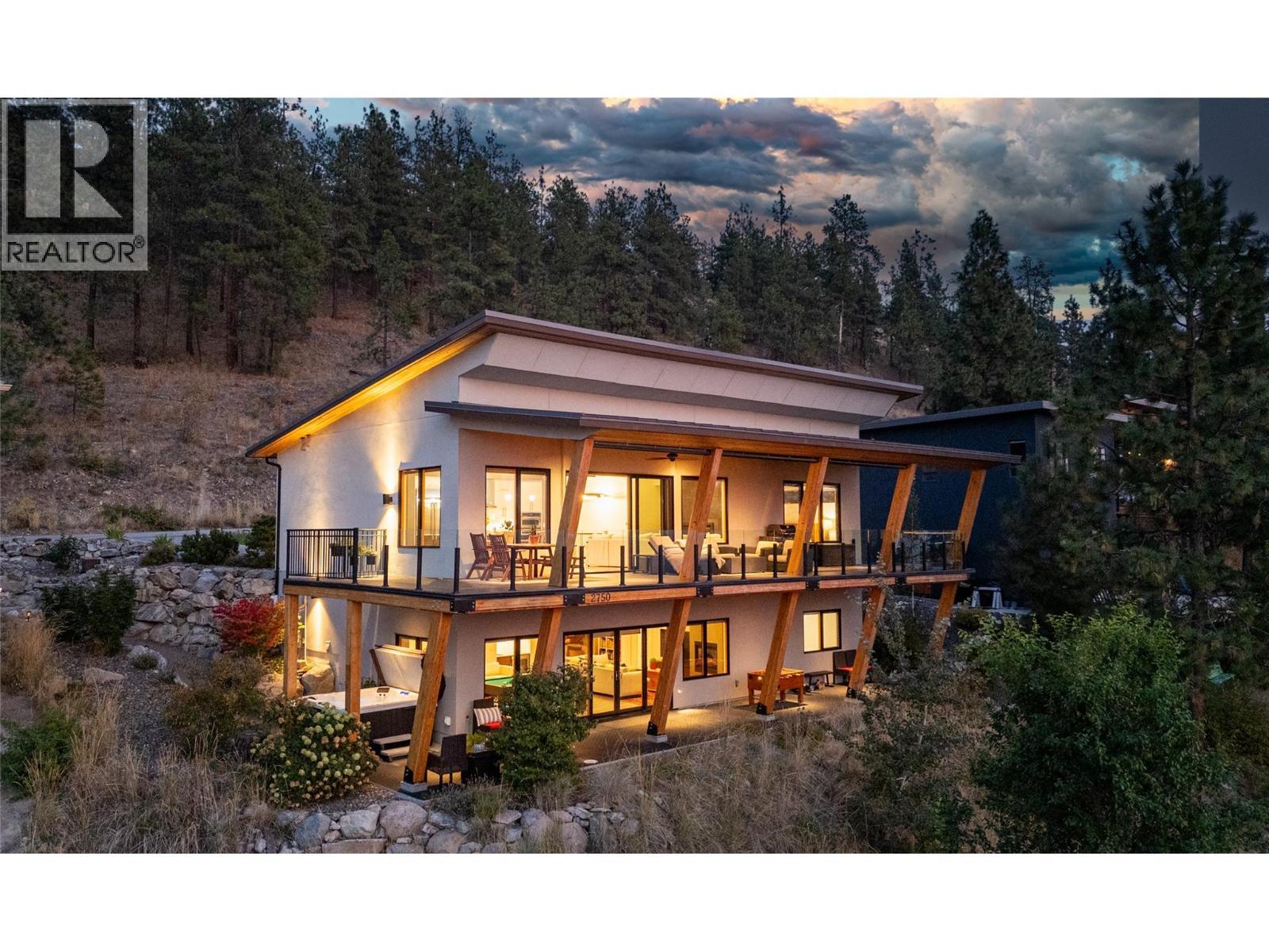 2750 Workman Place, Naramata, BC - Outdoor With Deck Patio Veranda