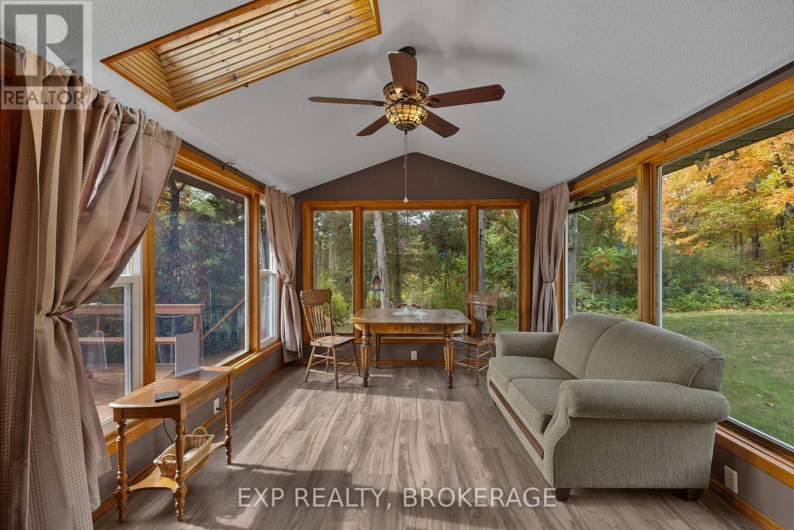 3037 Hilltop Lane, Frontenac (Frontenac South), ON - Indoor