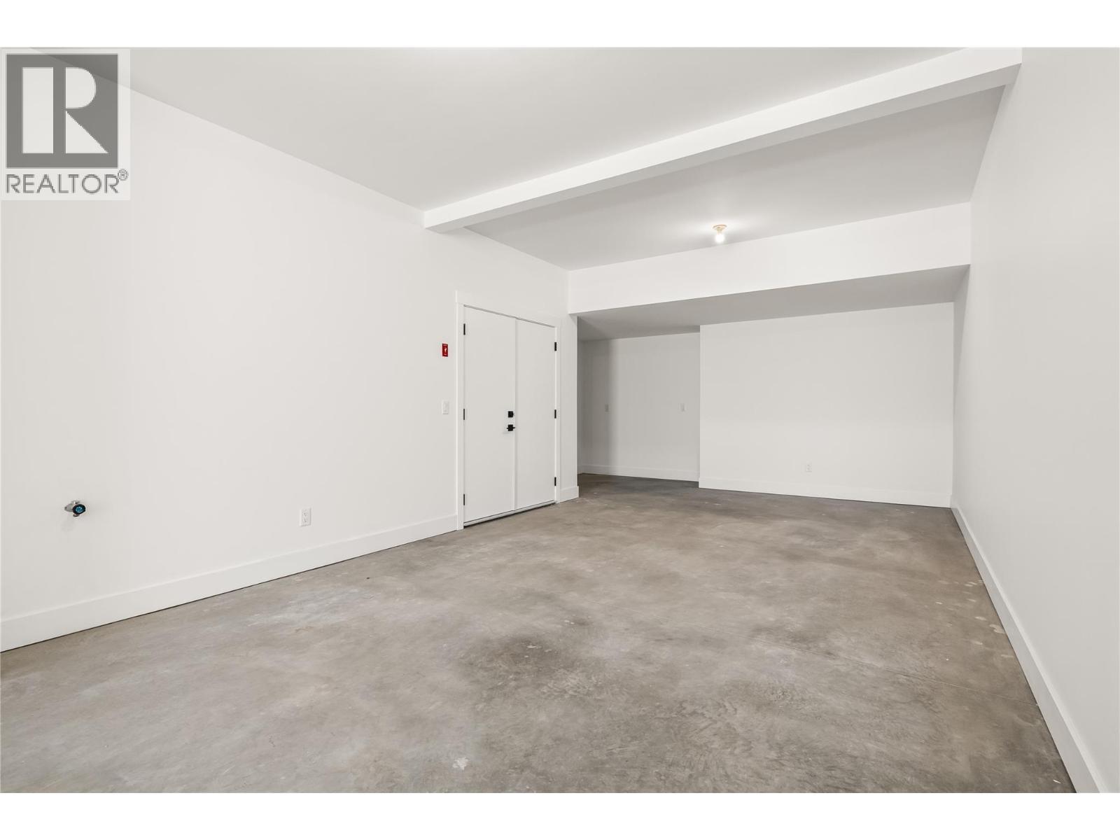 Garage - 2835 Canyon Crest Drive Unit# 17, West Kelowna, BC - Indoor Photo Showing Other Room