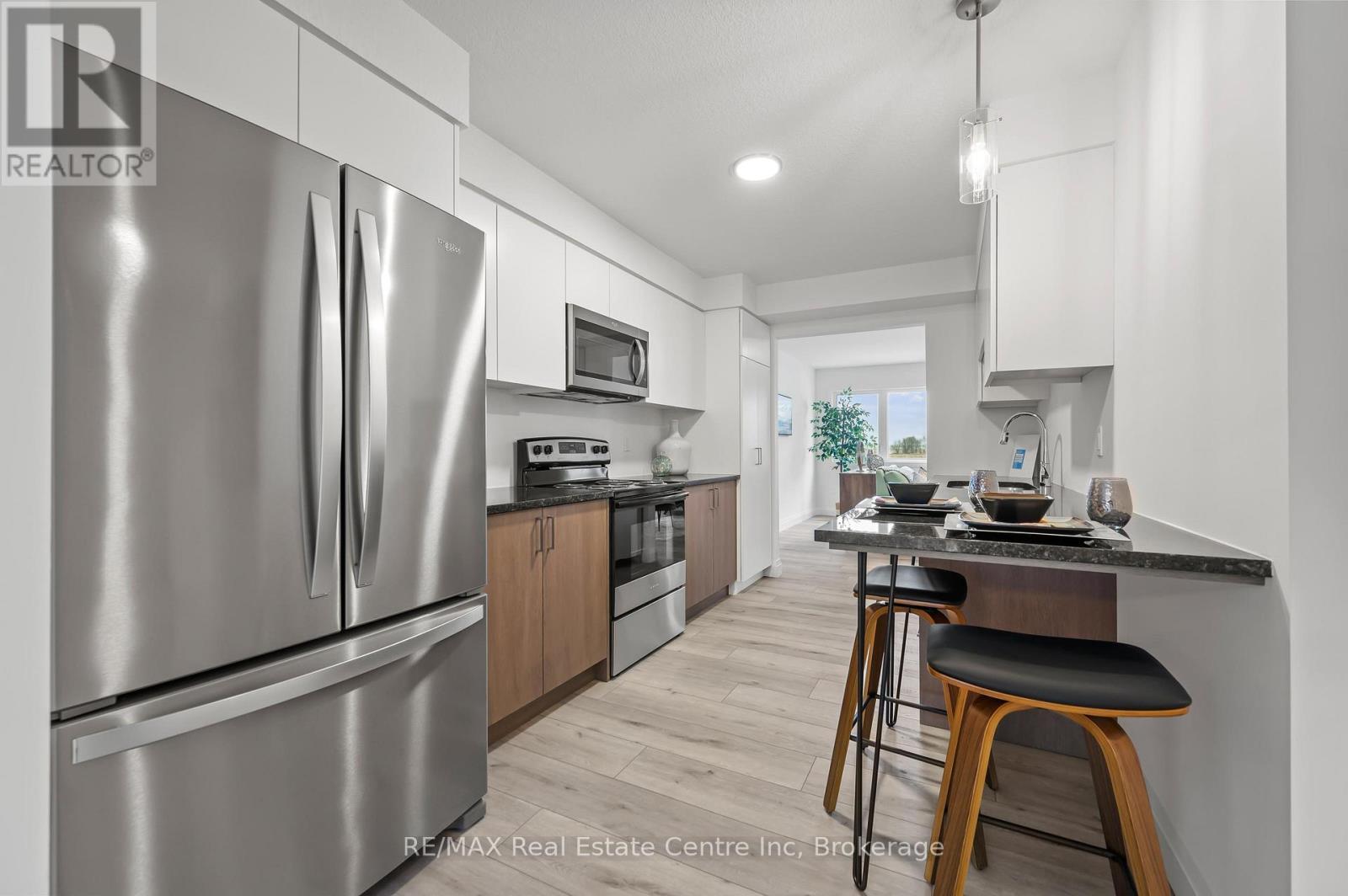 9 - 182 Bridge Crescent, Minto, ON - Indoor Photo Showing Kitchen