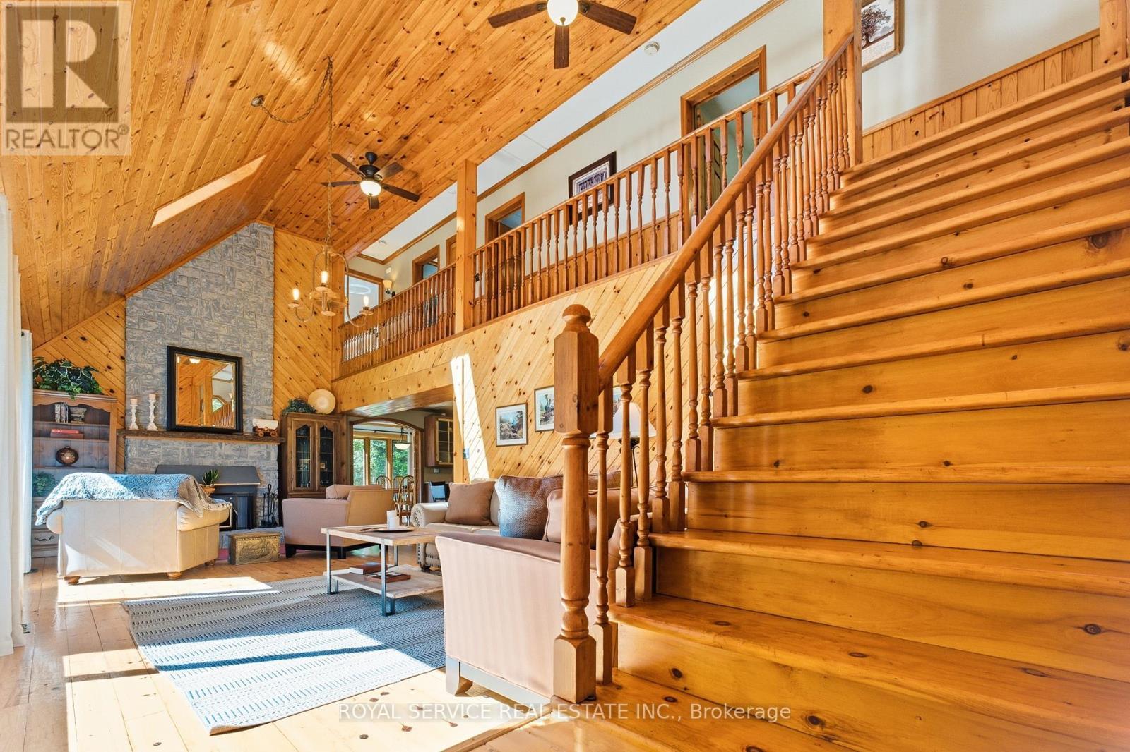 2853 13Th Line E, Trent Hills, ON - Indoor Photo Showing Other Room