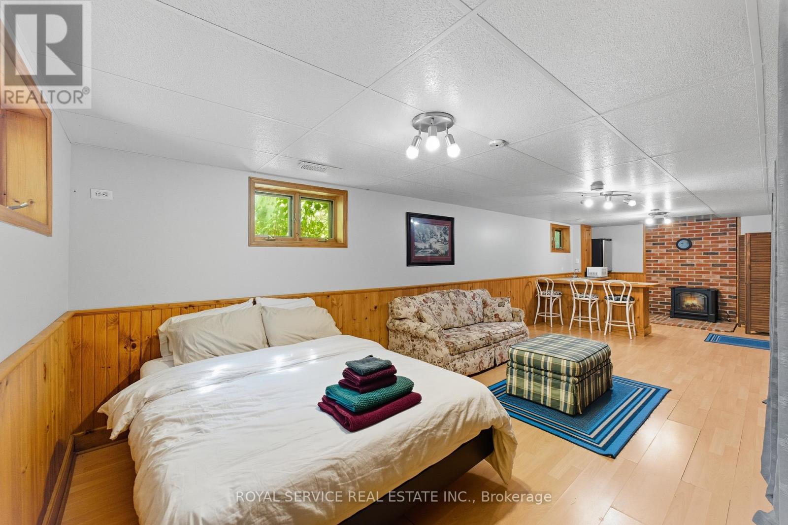 2853 13Th Line E, Trent Hills, ON - Indoor With Fireplace