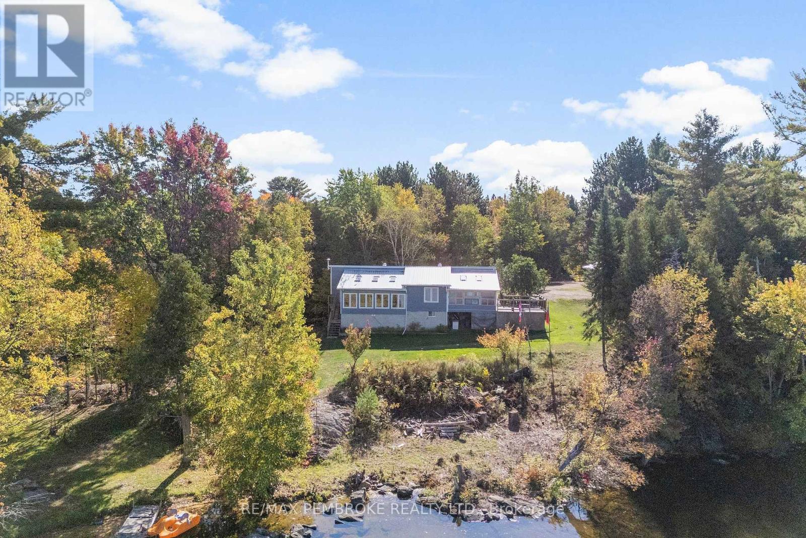 204B Hawkins Drive, Killaloe, Hagarty And Richards, ON - Outdoor With View