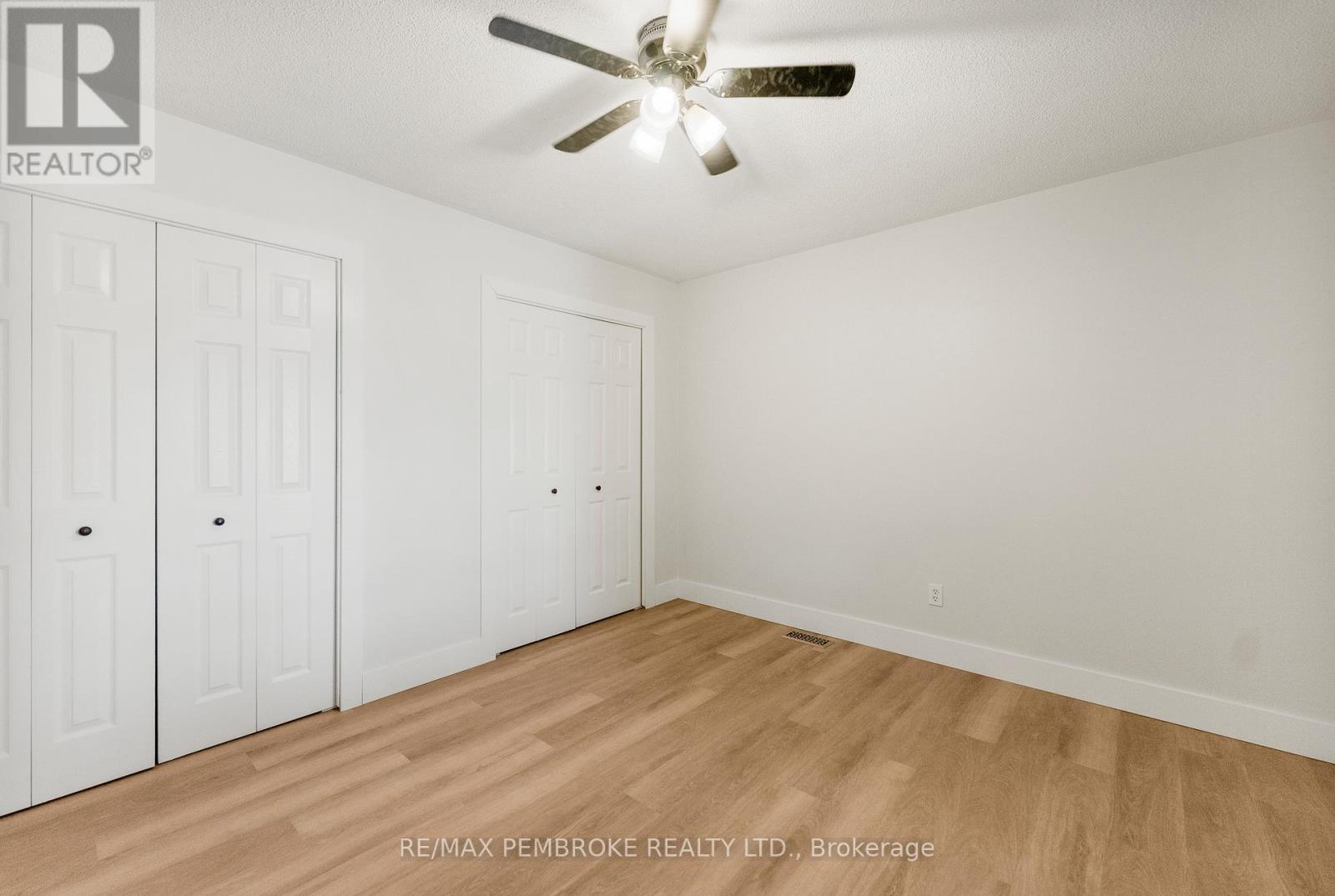204B Hawkins Drive, Killaloe, Hagarty And Richards, ON - Indoor Photo Showing Other Room