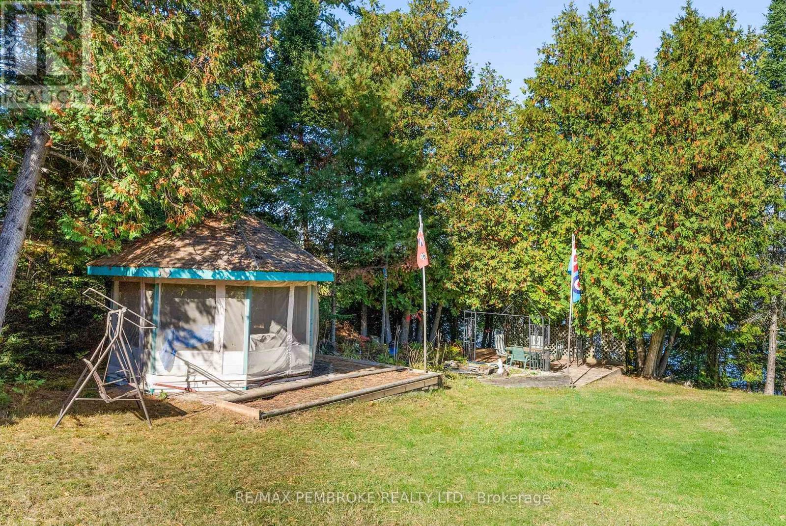 204B Hawkins Drive, Killaloe, Hagarty And Richards, ON - Outdoor