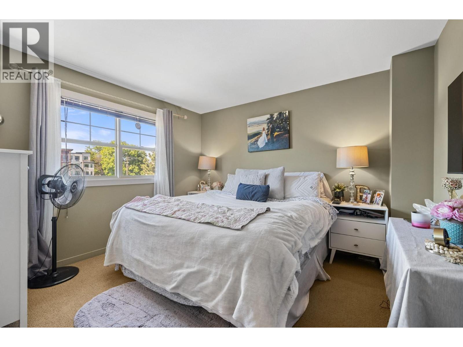Primary Bedroom - 146 Mccurdy Road Unit# 2, Kelowna, BC - Indoor Photo Showing Bedroom