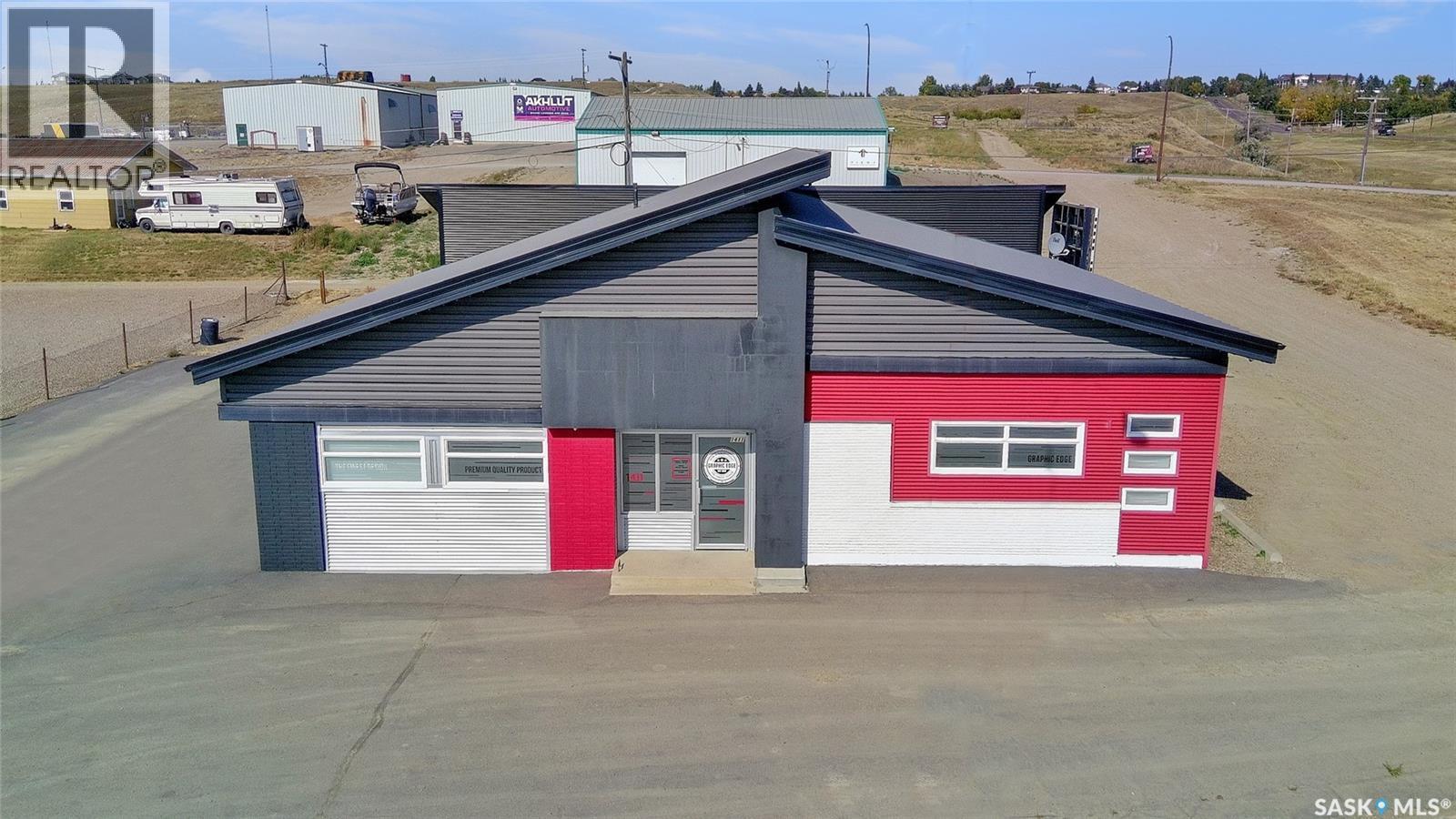 1411 North Service Road W, Swift Current, SK