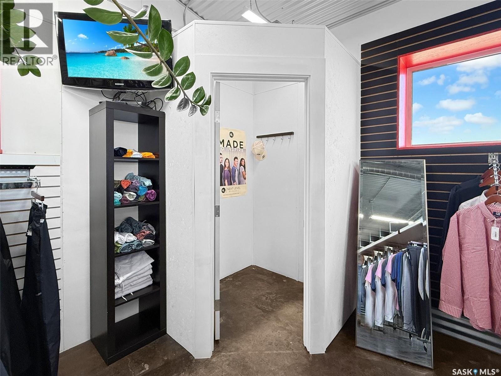 1411 North Service Road W, Swift Current, SK