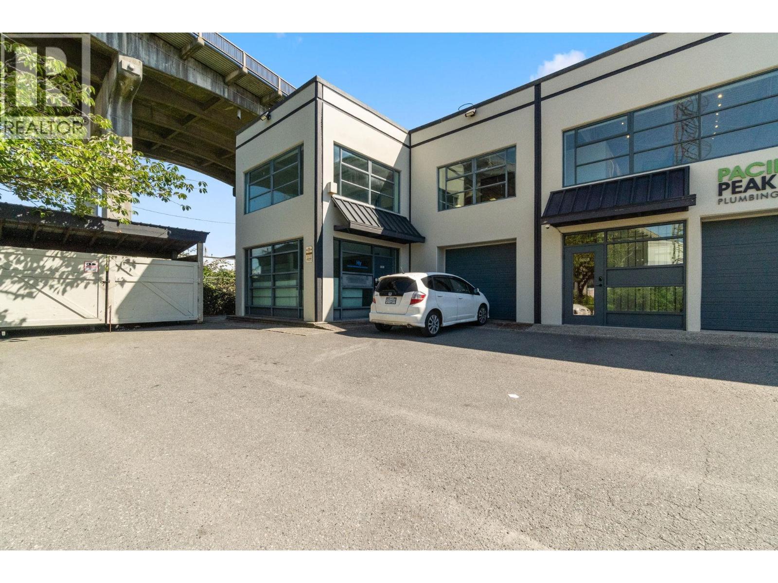 9030 Oak Street, Vancouver, BC