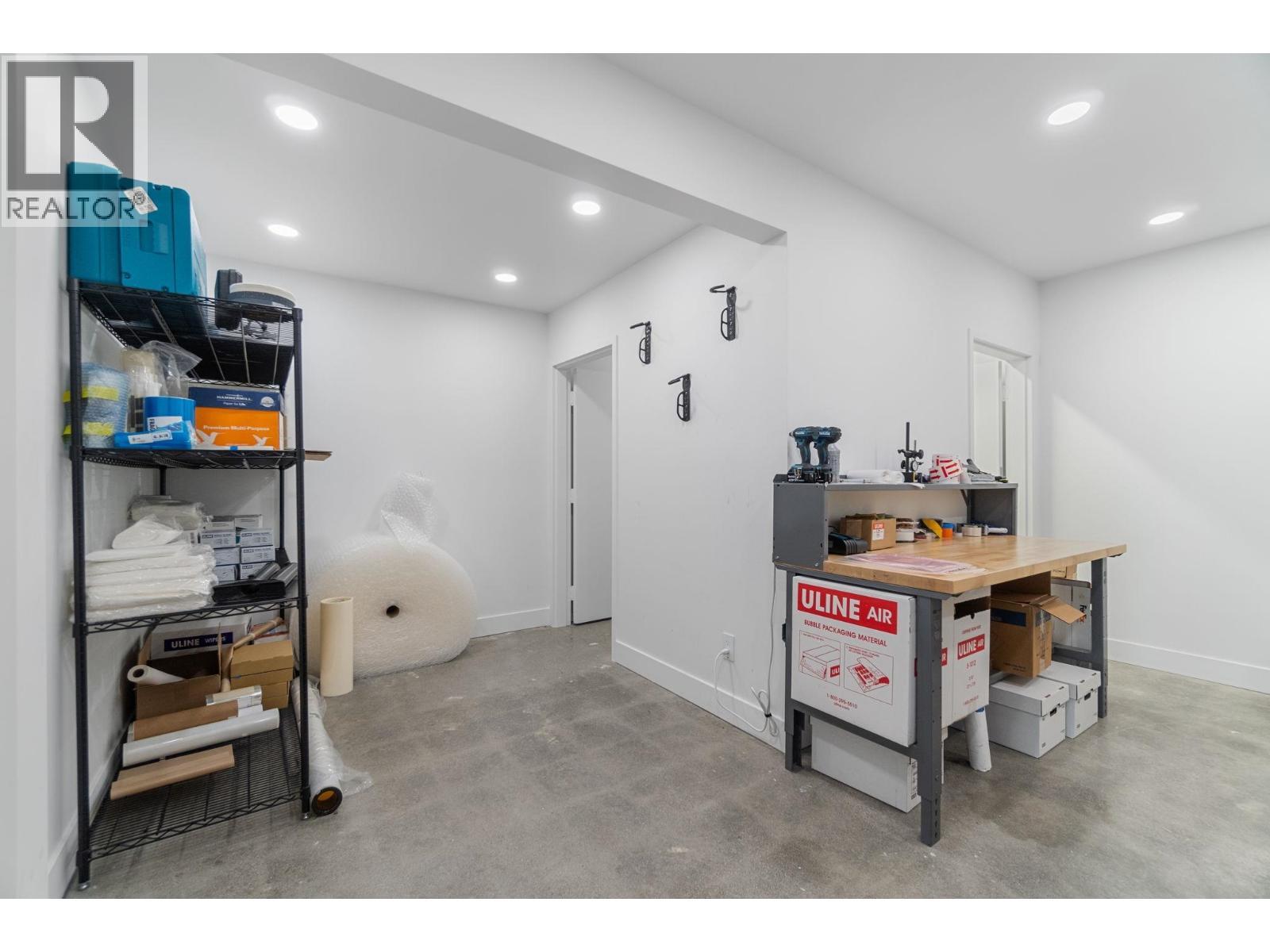 9030 Oak Street, Vancouver, BC