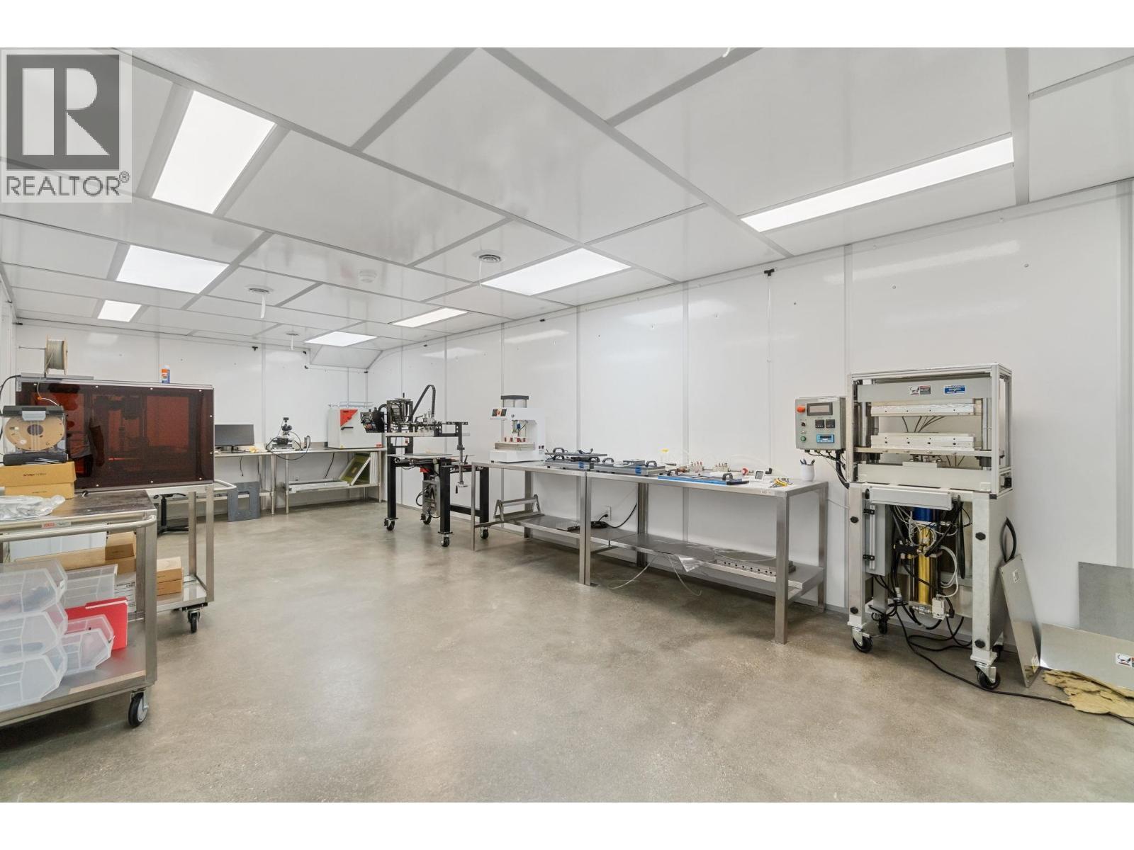 9030 Oak Street, Vancouver, BC