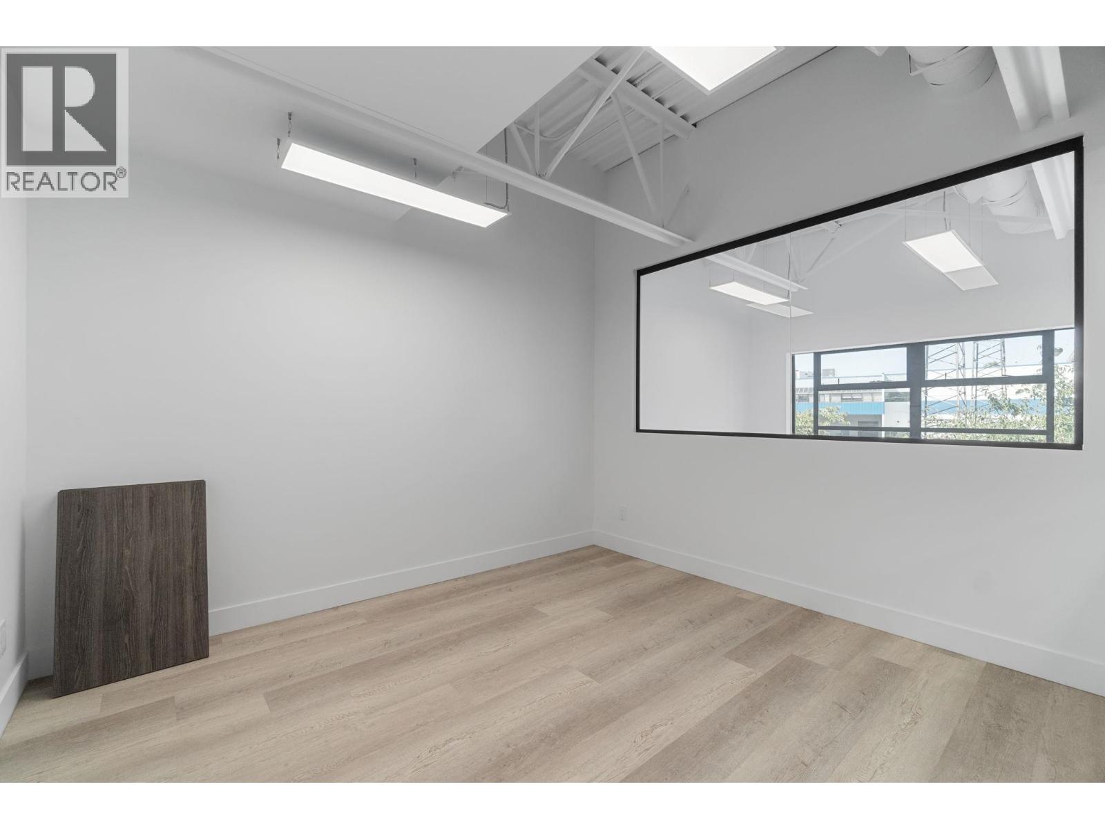 9030 Oak Street, Vancouver, BC