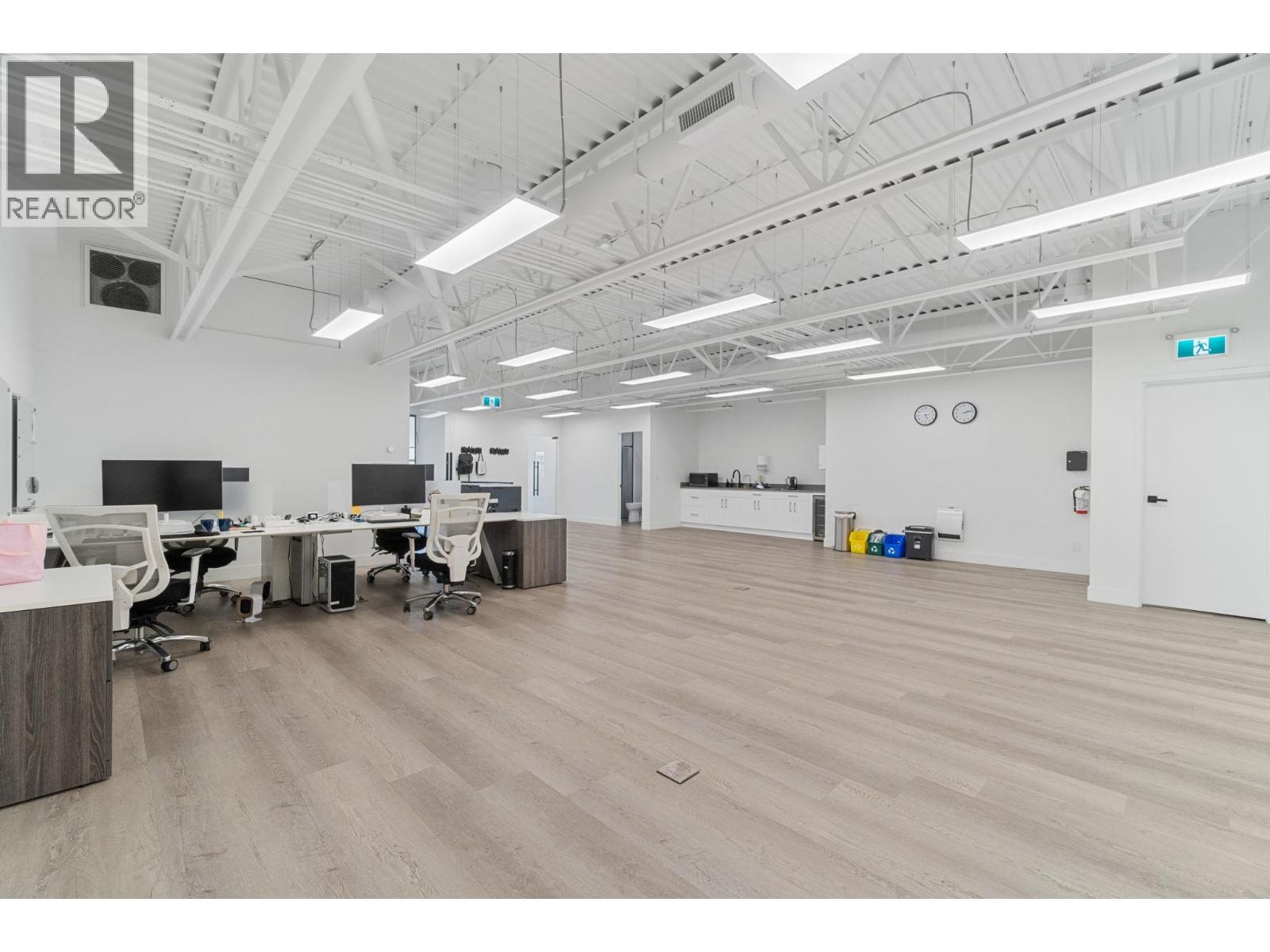 9030 Oak Street, Vancouver, BC