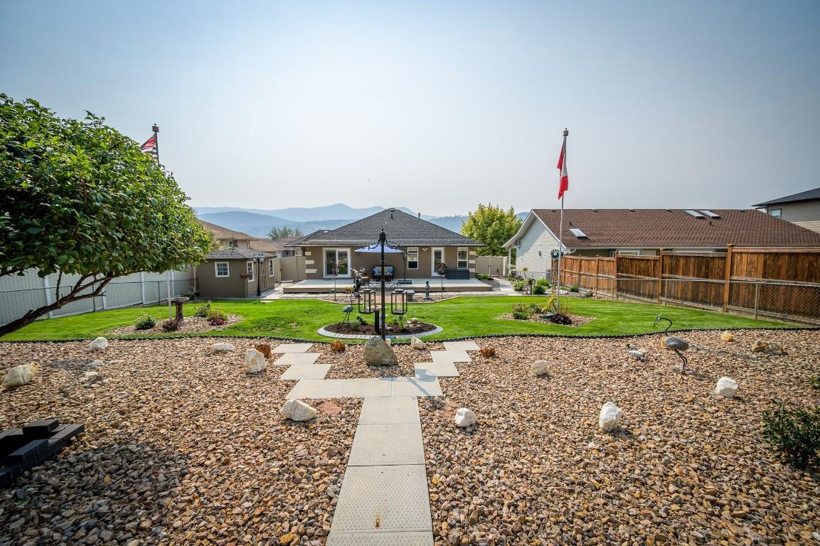 3577 Navatanee Drive, Kamloops, BC - Outdoor