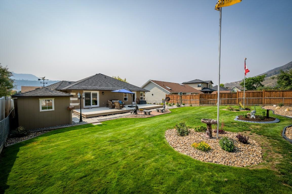 3577 Navatanee Drive, Kamloops, BC - Outdoor With Deck Patio Veranda With Backyard
