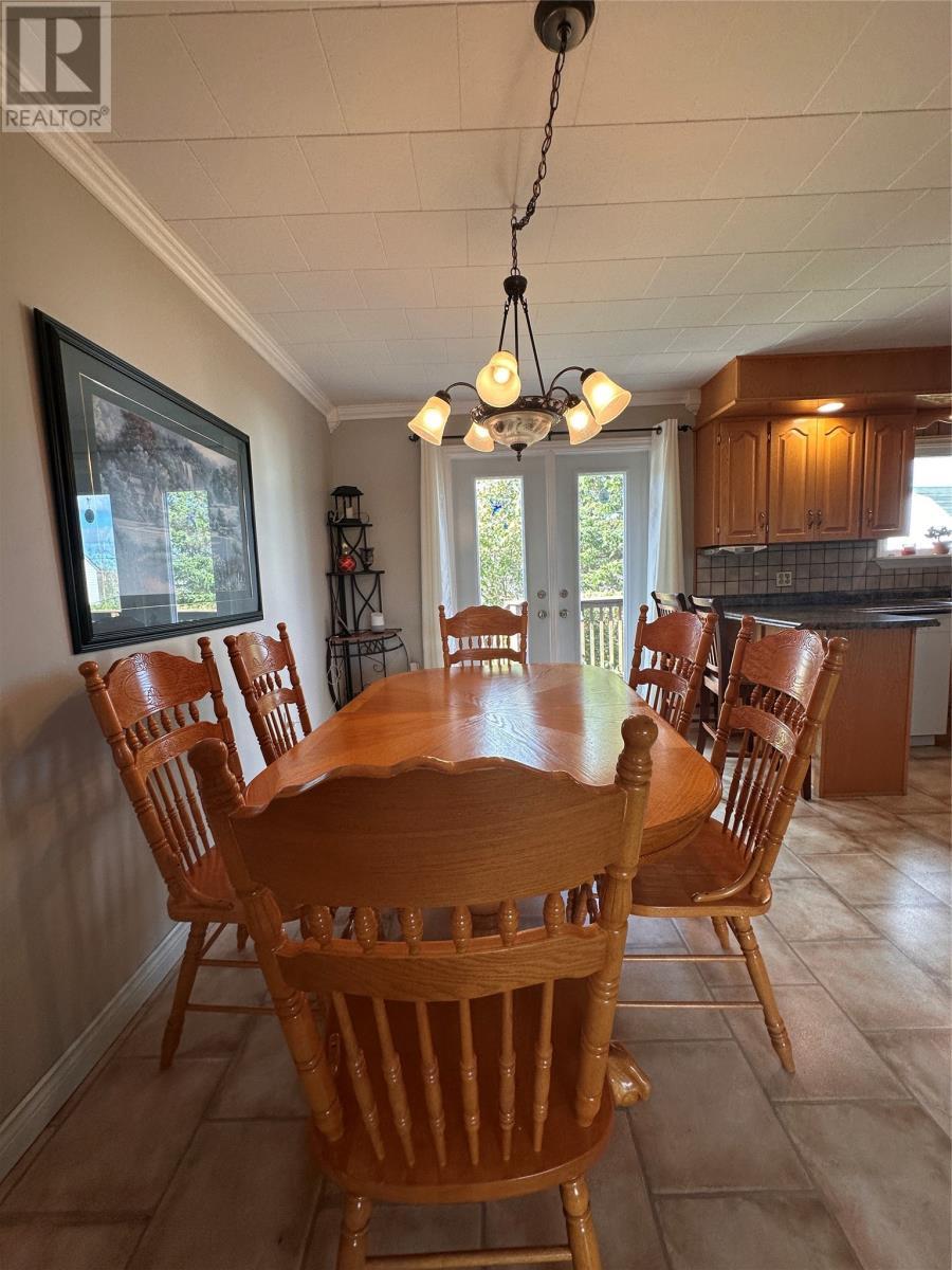 21 Drakes Road, Lawn, NL - Indoor Photo Showing Dining Room