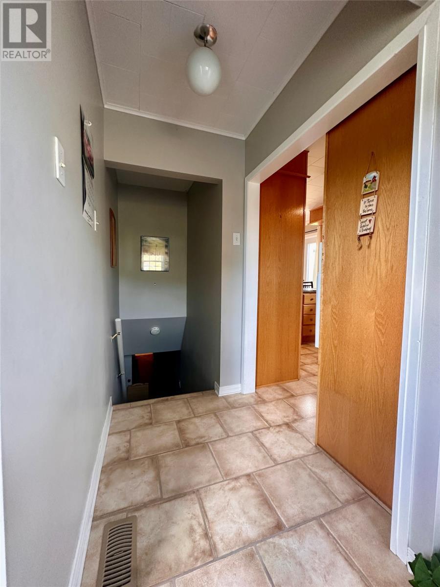 21 Drakes Road, Lawn, NL - Indoor Photo Showing Other Room