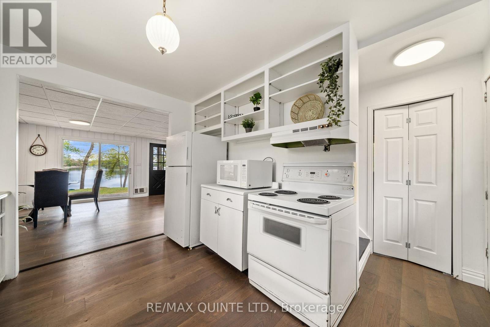 2 Fire Route 2 Route, Trent Lakes, ON - Indoor Photo Showing Kitchen