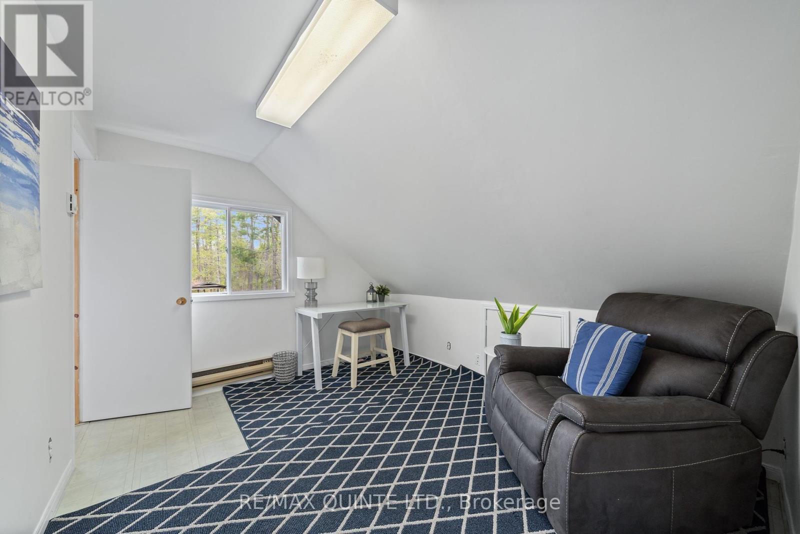 2 Fire Route 2 Route, Trent Lakes, ON - Indoor