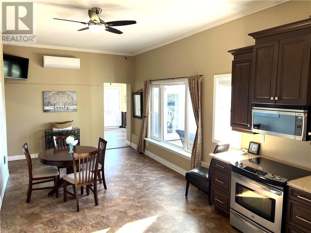 268 B Lake Road, St. Charles, ON - Indoor