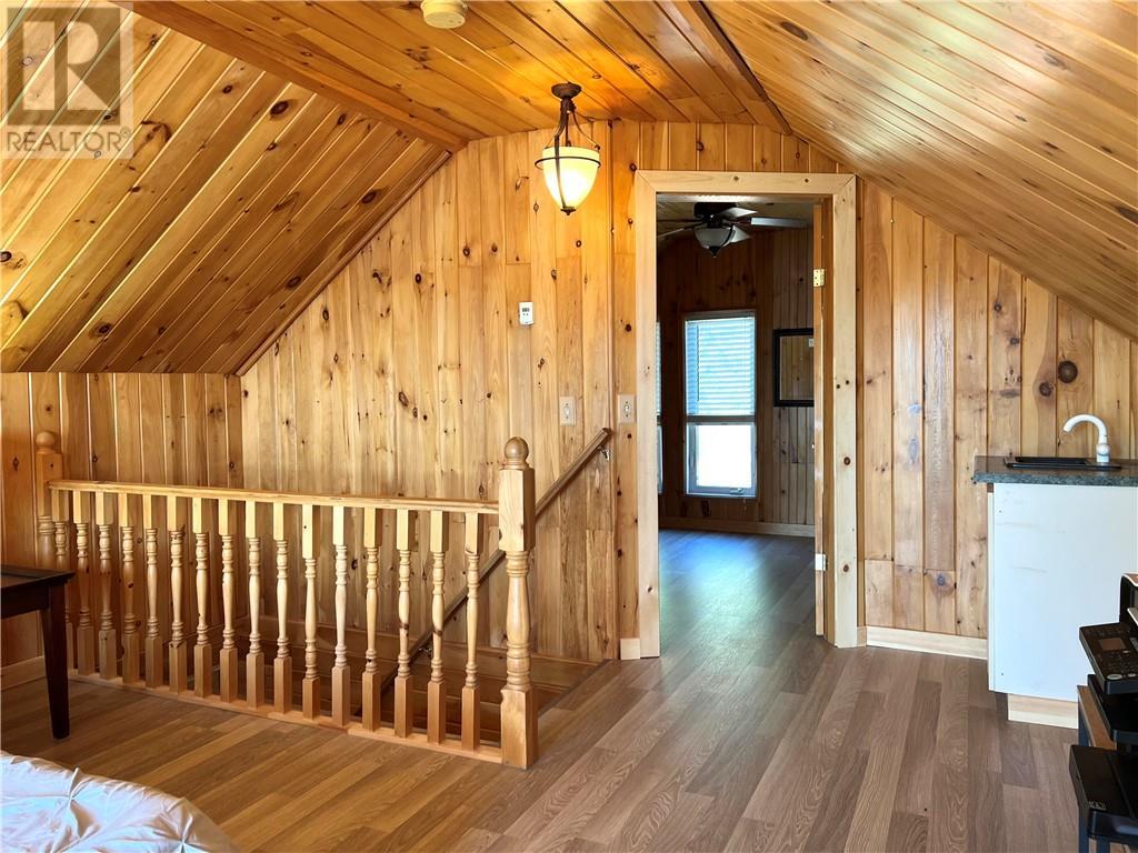 268 B Lake Road, St. Charles, ON - Indoor Photo Showing Other Room