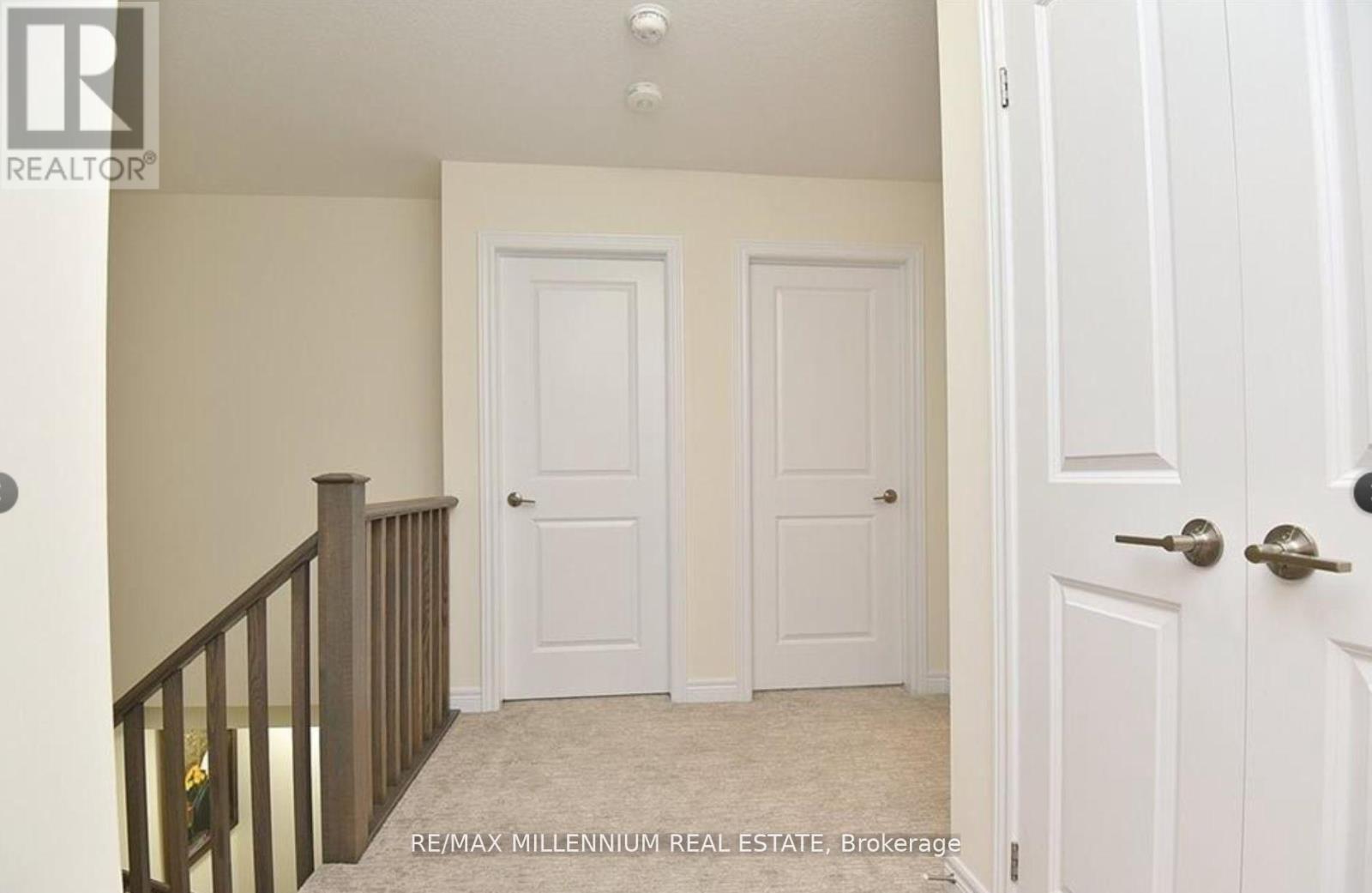 29 Hibiscus Lane, Hamilton, ON - Indoor Photo Showing Other Room