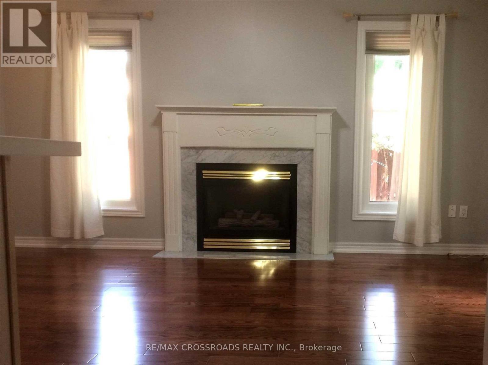55 Ballymore Drive, Aurora, ON - Indoor Photo Showing Living Room With Fireplace