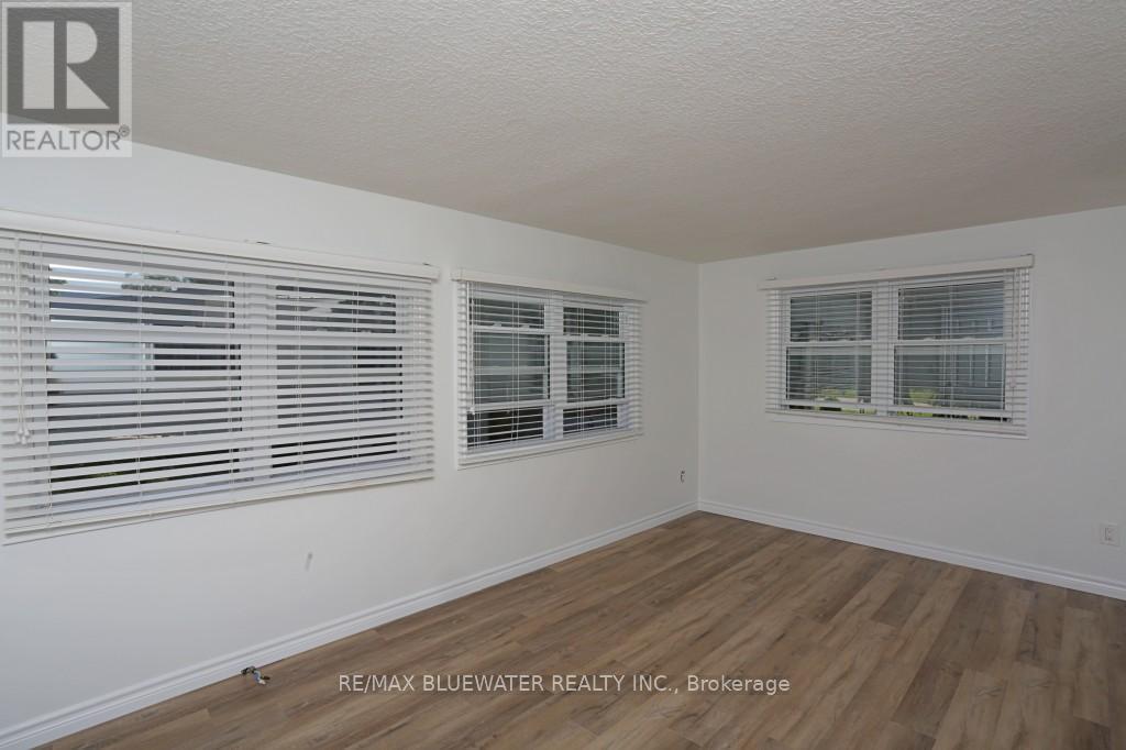 23 Pebble Beach Parkway, South Huron (Stephen), ON - Indoor Photo Showing Other Room