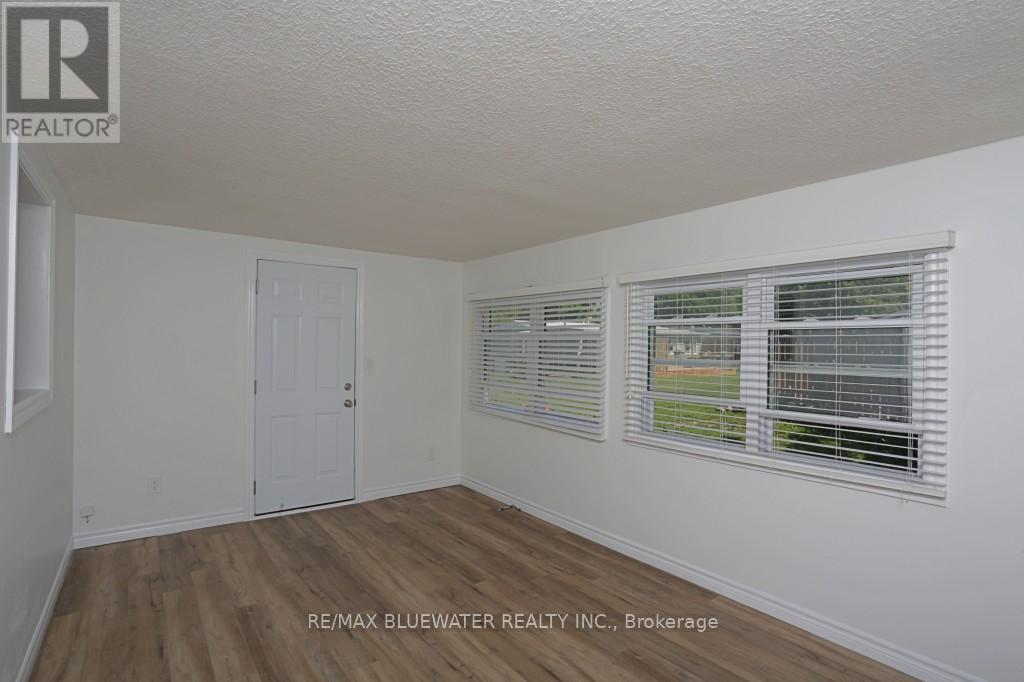 23 Pebble Beach Parkway, South Huron (Stephen), ON - Indoor Photo Showing Other Room