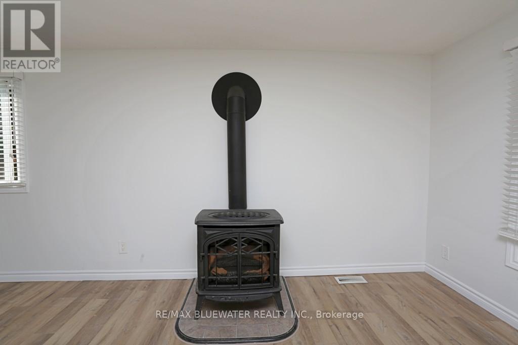 23 Pebble Beach Parkway, South Huron (Stephen), ON - Indoor Photo Showing Other Room