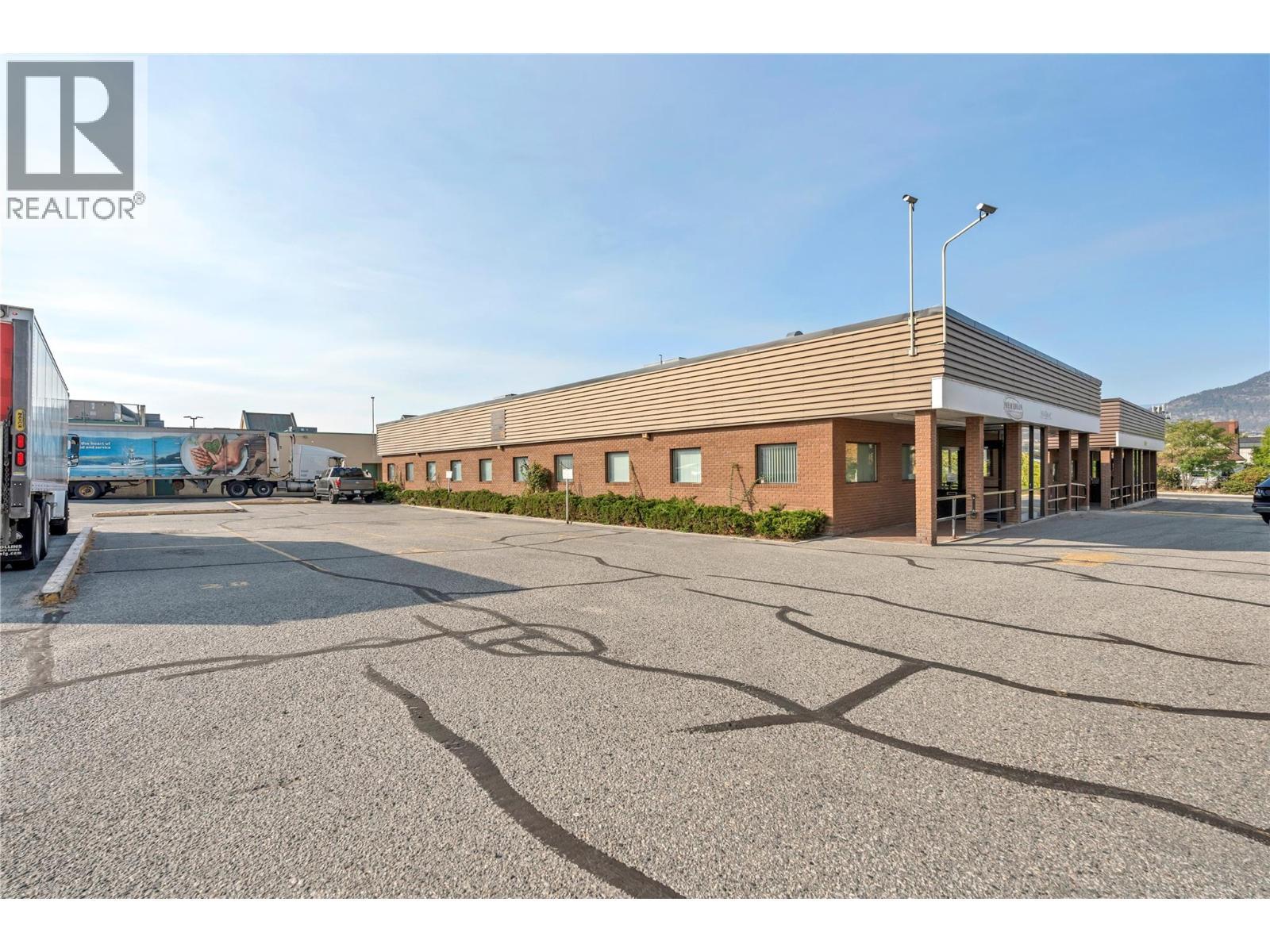 40 Calgary Avenue, Penticton, BC