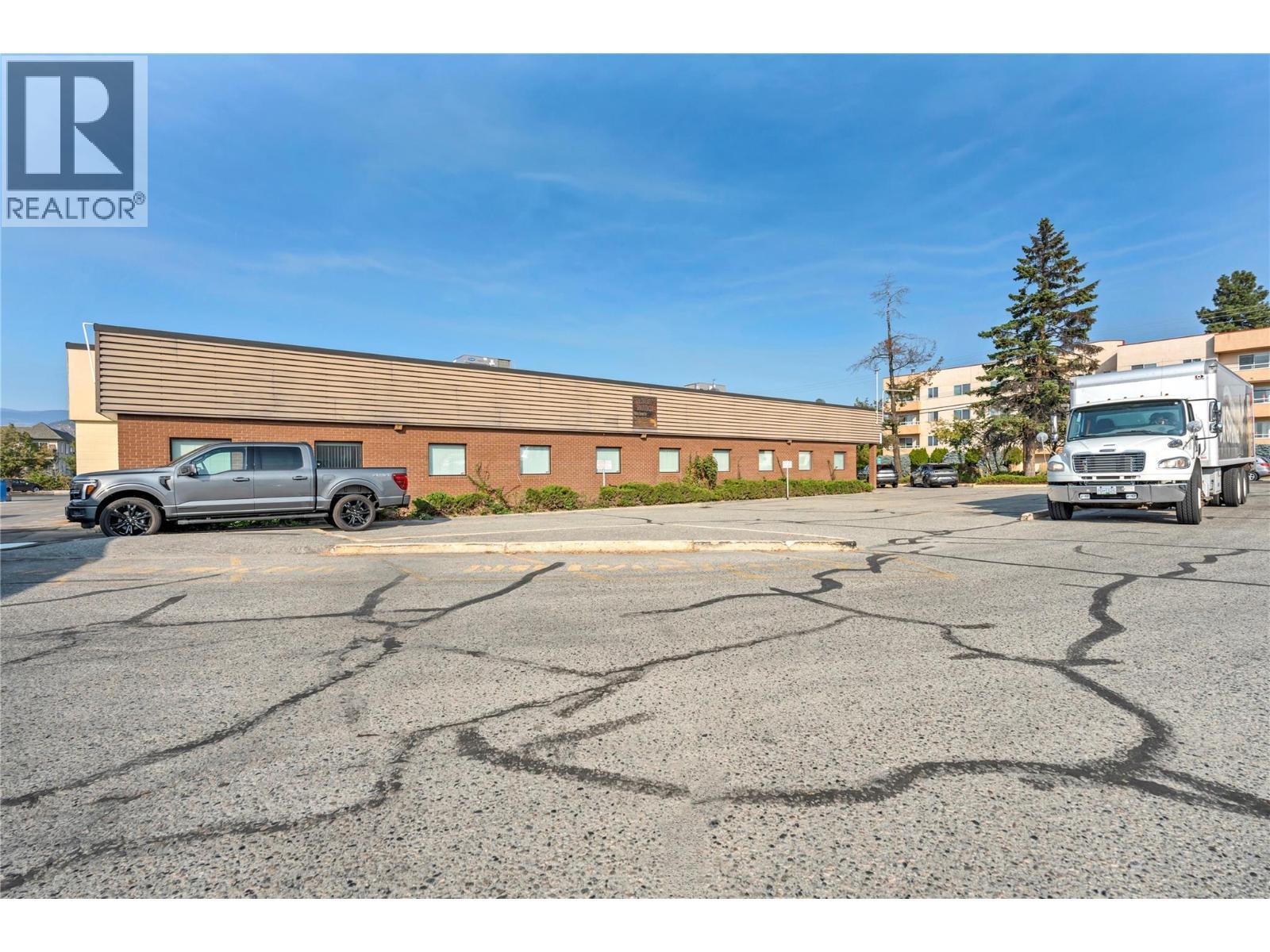 40 Calgary Avenue, Penticton, BC