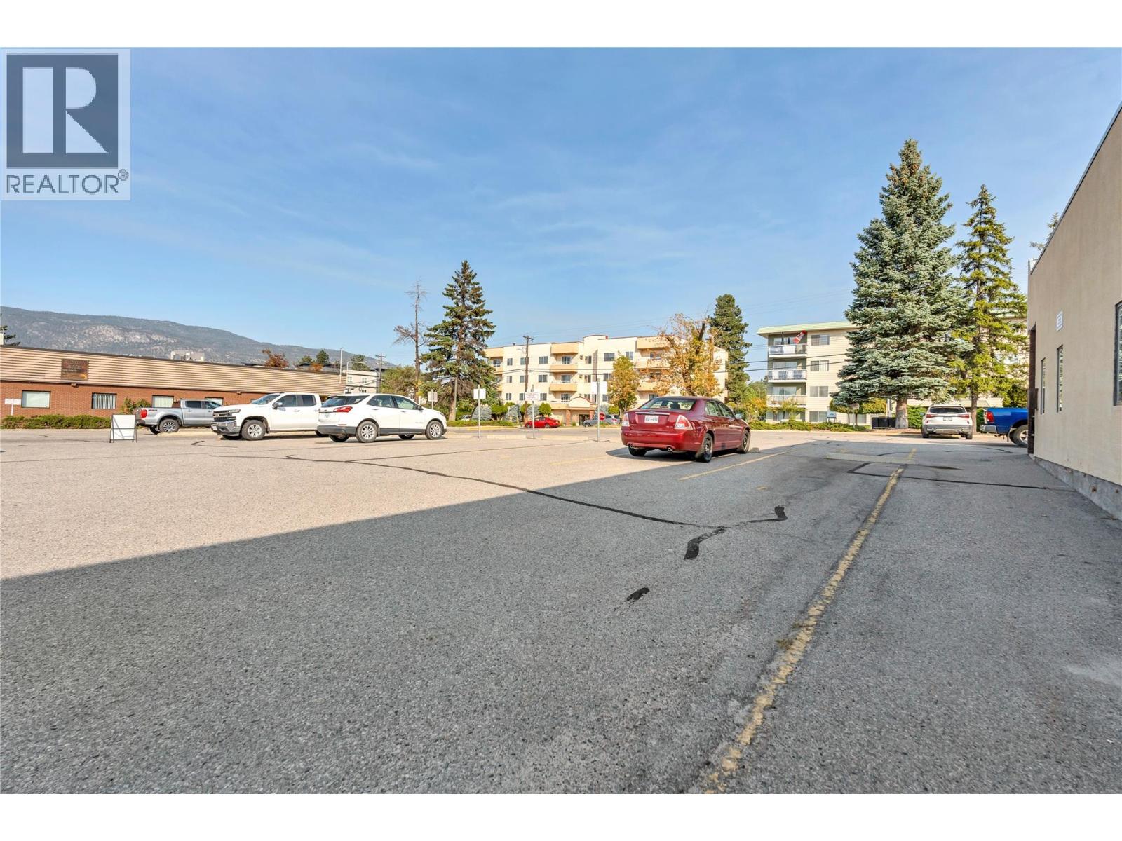 40 Calgary Avenue, Penticton, BC