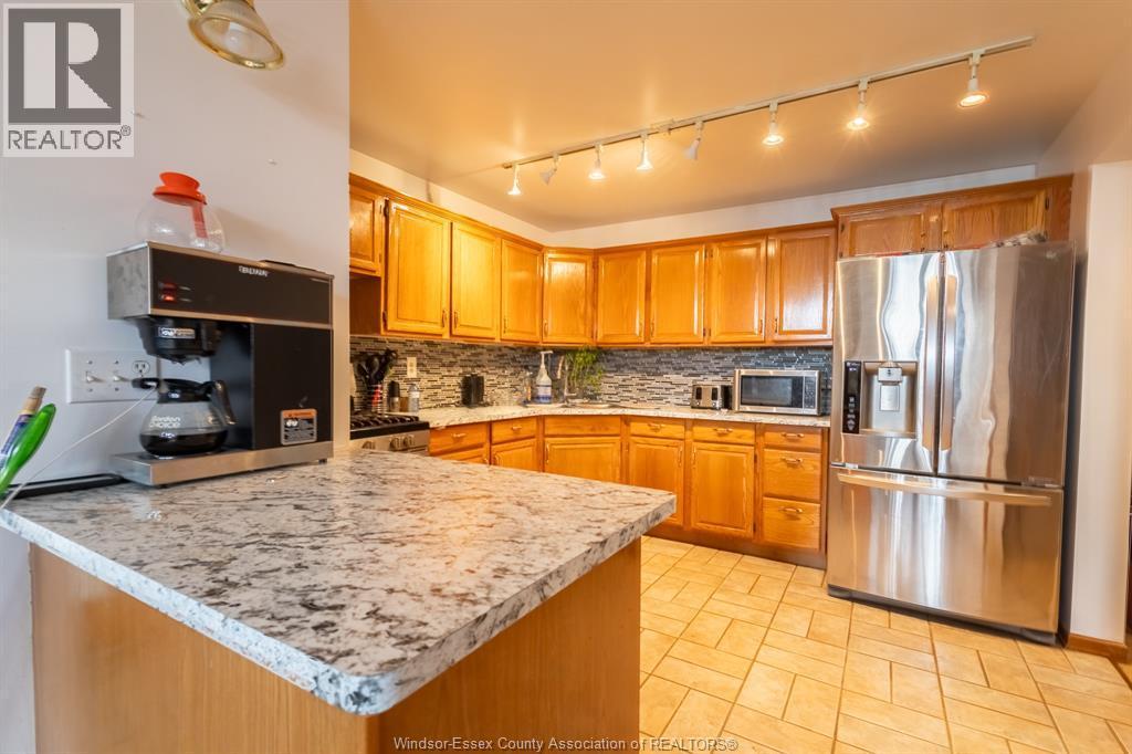 3280 Talbot Trail, Wheatley, ON - Indoor Photo Showing Kitchen