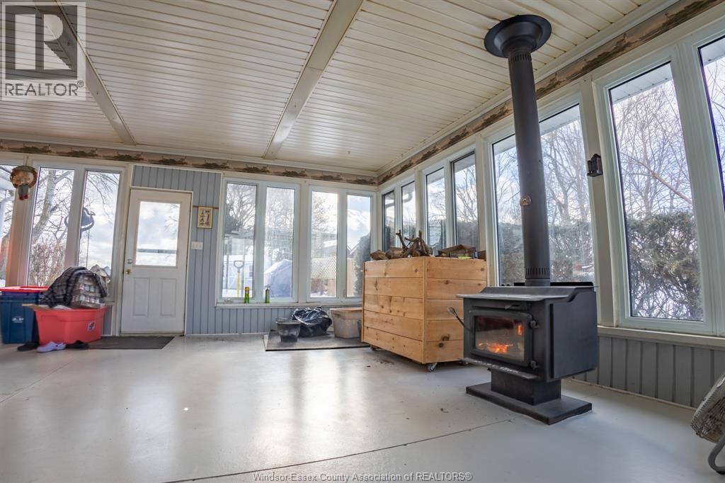 3280 Talbot Trail, Wheatley, ON - Indoor Photo Showing Other Room