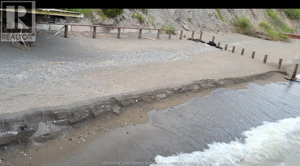 3280 Talbot Trail, Wheatley, ON - Outdoor