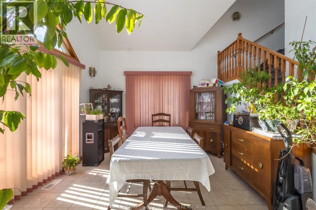 3280 Talbot Trail, Wheatley, ON - Indoor