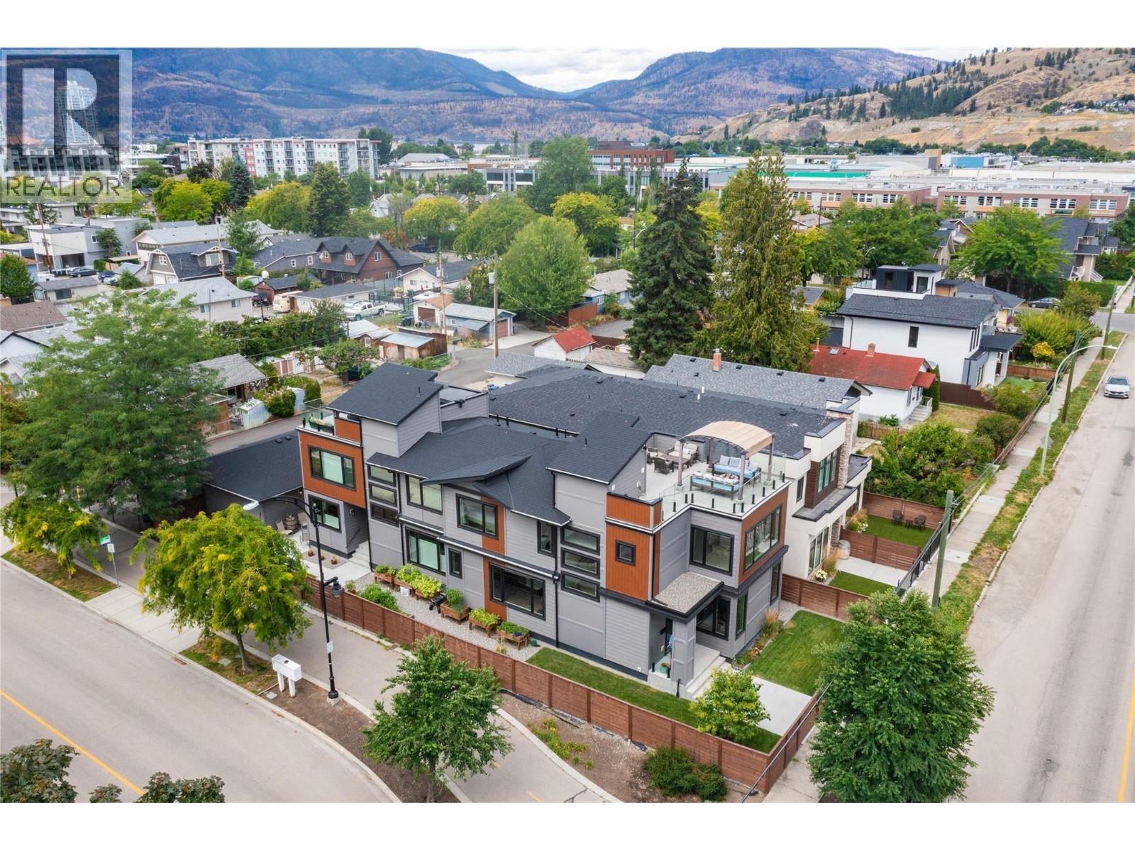 1292 Ethel Street, Kelowna, BC - Outdoor With View