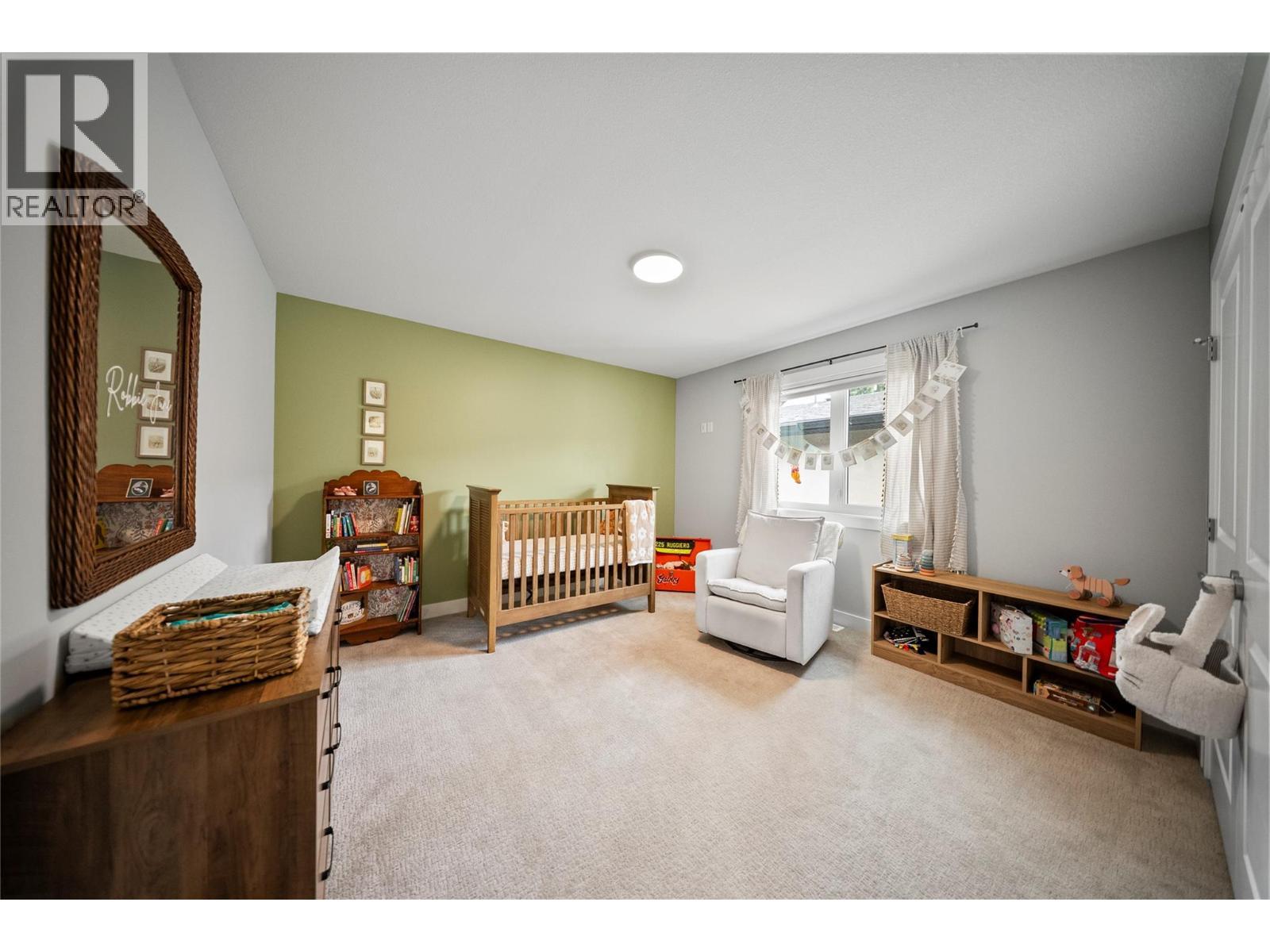 1292 Ethel Street, Kelowna, BC - Indoor